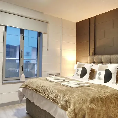 1Br City Centre Apt, Self Check In, Wifi, By Derbnb-2